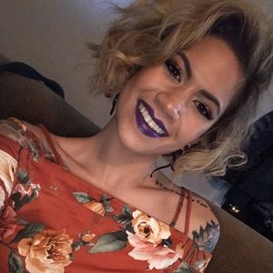 Meet your Posher, Mackenzie